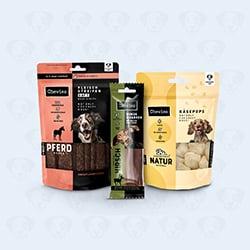 Produkt Snacks Chewies Auswahl verschiedener Chewies Snacks in Beuteln.