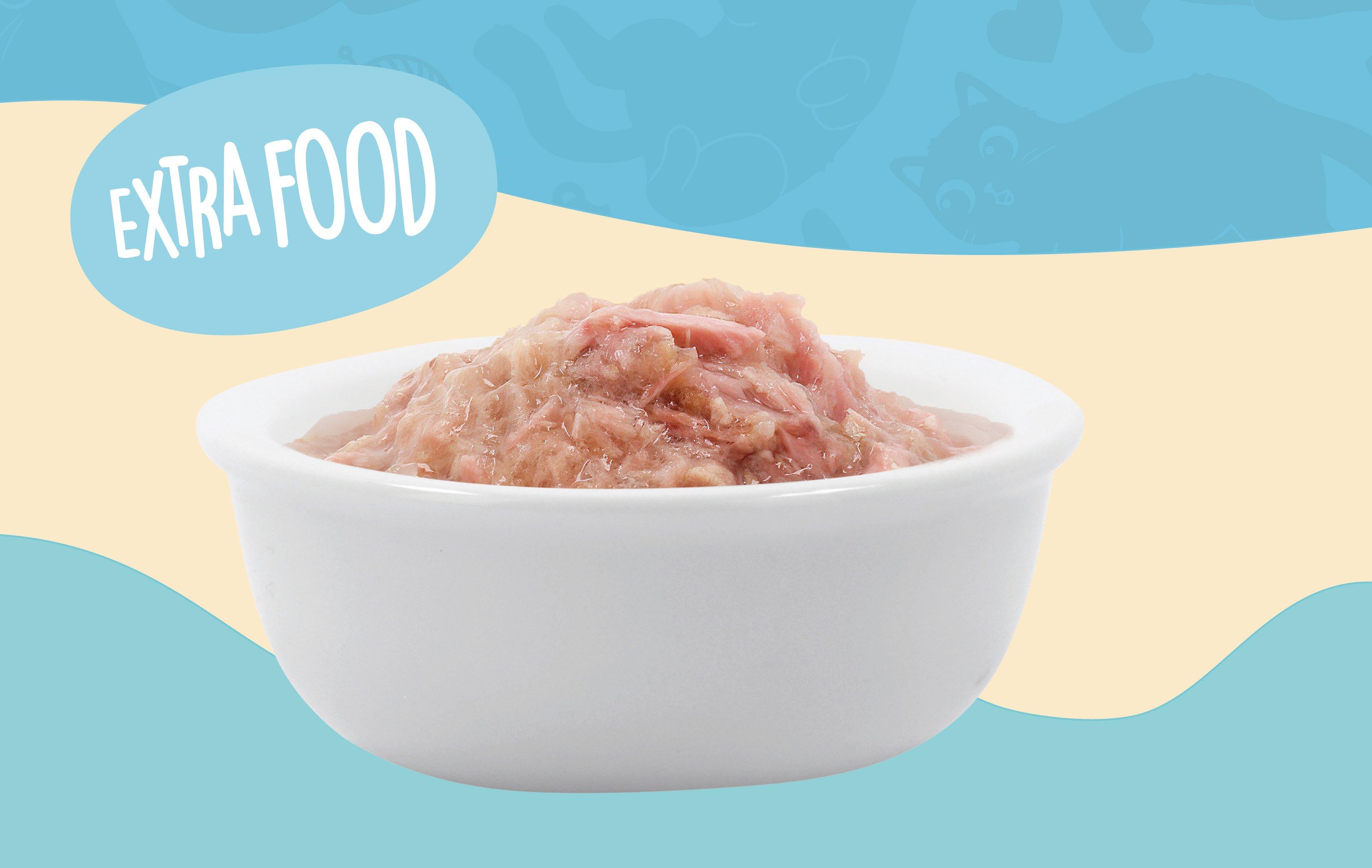 Lucky Lou Extra Food Schale mit hellrosa Lucky‑Lou‑Extra‑Food vor blauem Hintergrund mit der Aufschrift „Extra Food“.