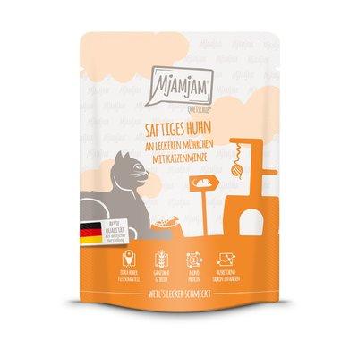 MjAMjAM Quetschie saftiges Huhn an leckeren Möhrchen MjAMjAM Quetschie saftiges Huhn an leckeren Möhrchen