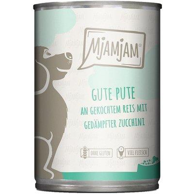 MjAMjAM gute Pute an gekochtem Reis mit gedämpfter Zucchini MjAMjAM gute Pute an gekochtem Reis mit gedämpfter Zucchini