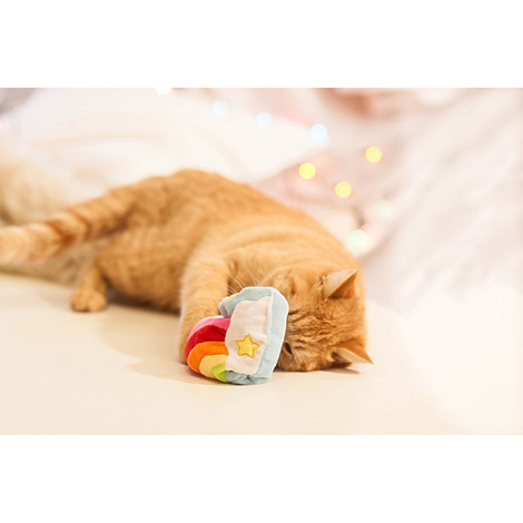 Aumüller Regenbogen Herz Katzenspielkissen aus Schmuseplüsch