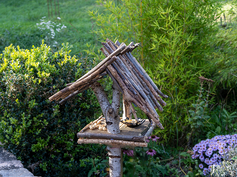 Vogelfutterhaus DIY